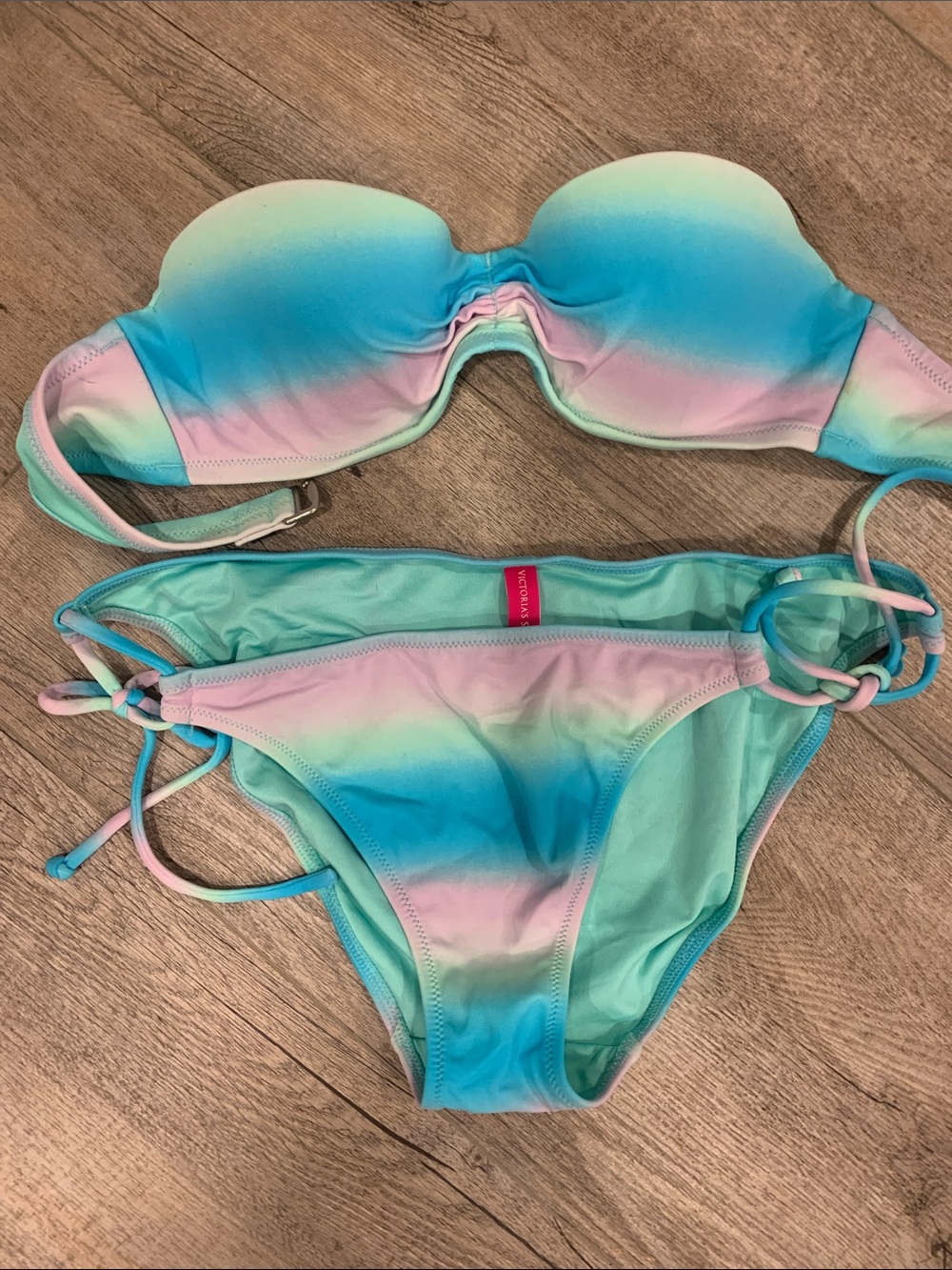 Victoria’s Secret Bikini Set